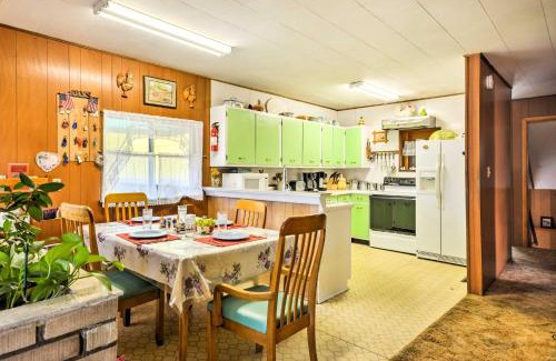 Springer House | Bright Springer House with Hammock and Orchard Views!