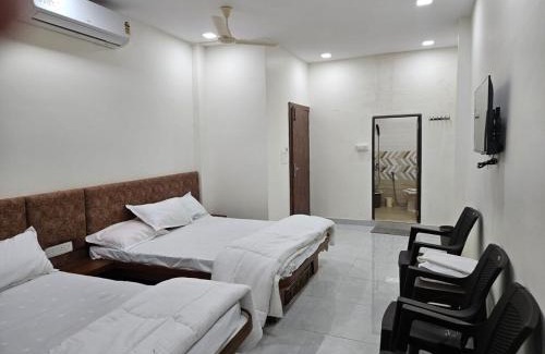 Ujjain Apartment | Bright Stay Retreat