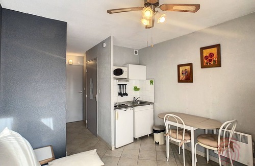 Lamalou-les-Bains Apartment | Bright studio near the spa with Wifi & pets allowed