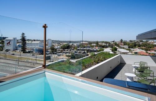North Fremantle Apartment | Bright Studio in Trendy North Fremantle