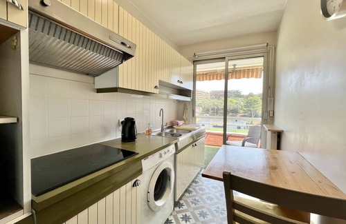 Le Cannet Apartment | Bright studio just outside Cannes