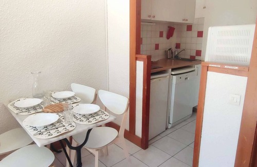 Isola Apartment | Bright Studio Near Gondola, South-Facing Balcony, 4 Guests, Mountain and Ski Views