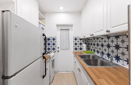 Victoria Park Apartment | Bright Stylish Apt in Las Olas Blvd Victoria Park