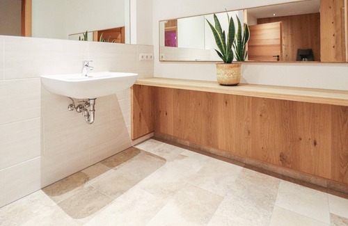 Innsbruck Apartment | Bright, stylishly furnished apartment with a view of the mountains.