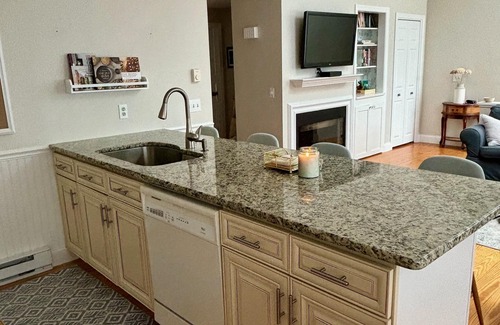 North Chatham Condo | Bright, sunny condo in North Chatham!