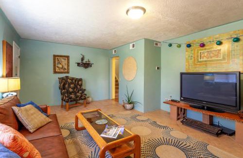 Hurricane House | Bright & Sunny Home Near Zion