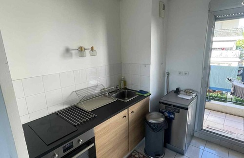 Etat Unis - Le Bocage Apartment | Bright T2 with 2 balconies & fitted kitchen - Lyon 8, near Monplaisir