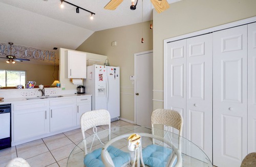 Titusville House | Bright Titusville Retreat w/Lanai - WFH Friendly!