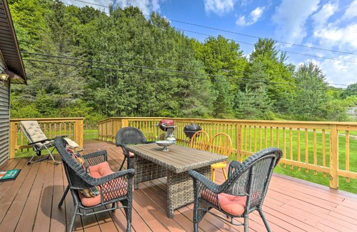 South Kortright House | Bright Tucked-Away Cabin with Furnished Deck and Grill