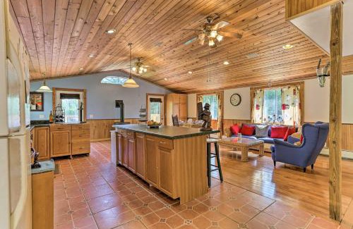 South Kortright House | Bright Tucked-Away Cabin with Furnished Deck and Grill