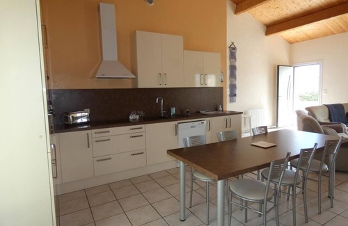 Notre-Dame-de-Monts House | Bright Vacation Home with Garden, Near Beach - Pet Friendly - 2 Bedrooms, Sleeps 4