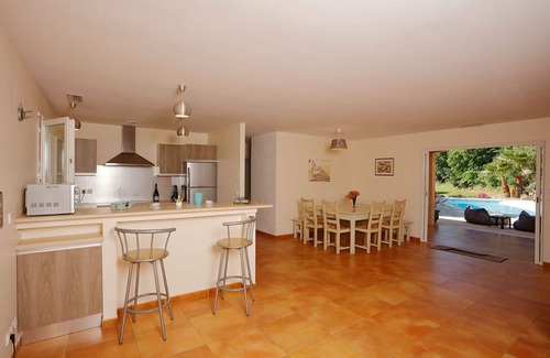 Laroque-des-Alberes Villa | Bright villa, air conditioned, on 9000m², pool, tranquility and rest assured