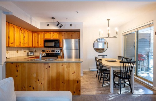 Village North Condo | Bright Whistler Village 2BR: Walk to Gondola! Hot Tub & Free Parking!