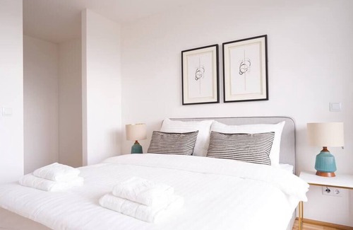 Favoriten Apartment | Bright & Wonderful Apartment