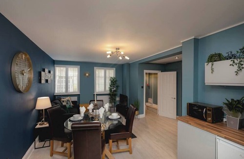 Brighton City Centre Apartment | Brighton 2BR Seaside Flat | Patio, Near i360 Lanes
