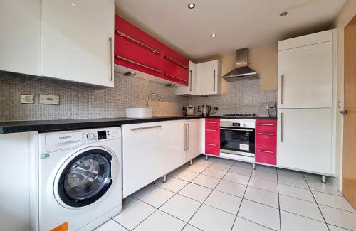 Brighton City Centre House | Brighton Breeze 4BR & Rooftop