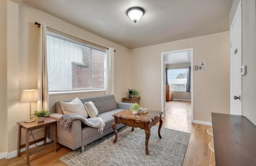 Brighton House | Brighton House - Walk to Metro