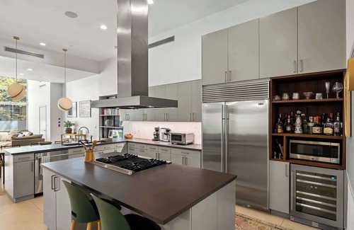 Tribeca Condo | Brightstone by Rove Travel | 4BR Modern Loft
