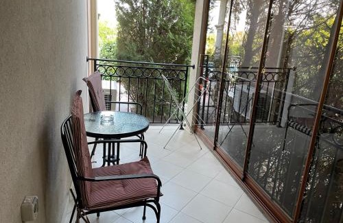 Chernomorets Apartment | Brilliant Aparthotel