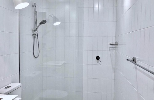 Brighton Apartment | Brilliant Brighton Home in Bayside