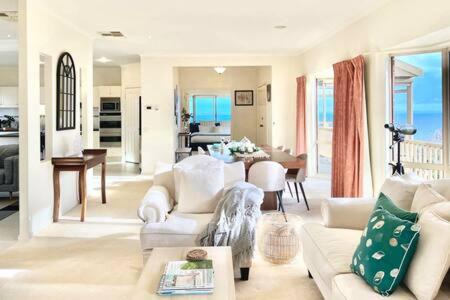Mount Martha House | Brilliant Oceanview Holiday House Mountain High