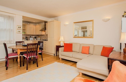 Westminster Apartment | Brilliantly Located 2BD Flat by Buckingham Palace
