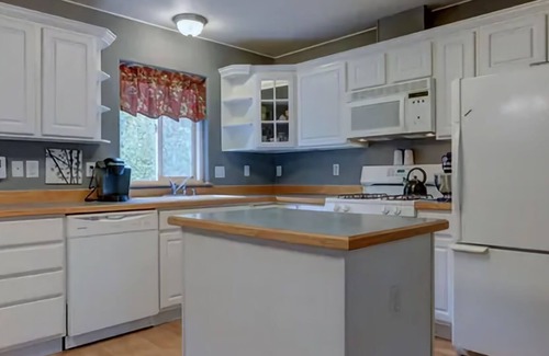 Knik-Fairview House | Bring the Family
