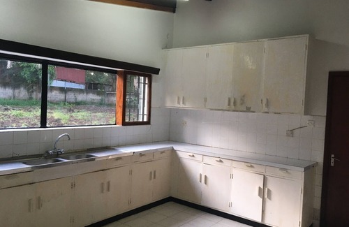 Arusha House | Bring the whole family to this great place with lots of room for fun.