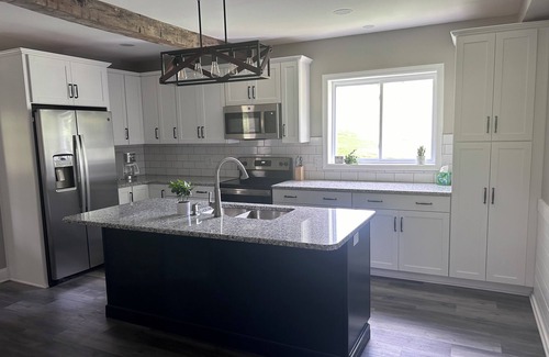 Calvin House | Bring the whole family to this large beautiful home!