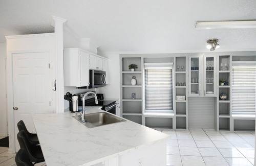 Bayside Park House | Bring your boat, home has private canal right to the Bay!