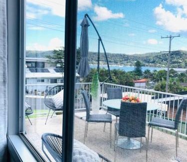 Point Clare House | Brisbane waters cottage at Point Clare NSW