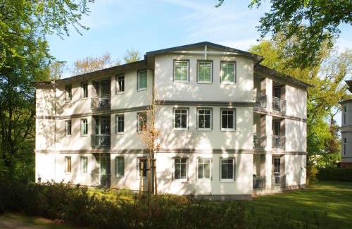 Heringsdorf Apartment | Brise Villen am Buchenpark App 15