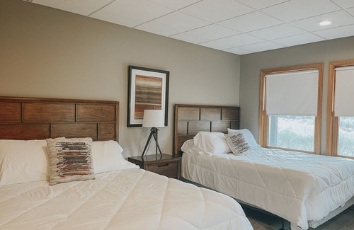 Naples Cabin | Bristol View Lodge Mountainside