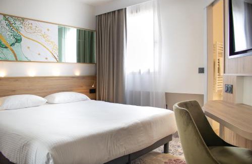 Saint-Sylvain-d'Anjou Hotel | Brit Hotel Angers Parc Expo - L'Acropole