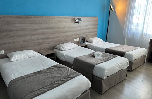 Nevers Hotel | BRIT HOTEL CONFORT NEVERS Centre Gare