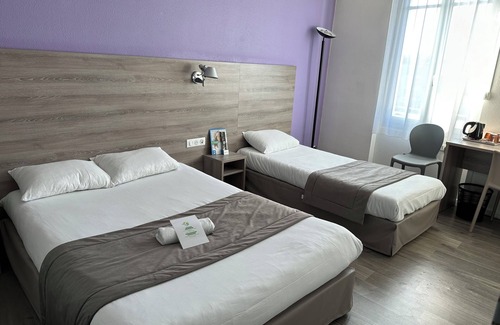 Nevers Hotel | BRIT HOTEL CONFORT NEVERS Centre Gare
