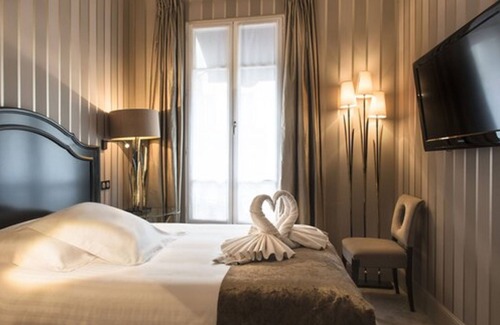 Evreux Hotel | Brit Hotel La Bonne Etape