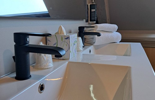 Loudeac Hotel | Brit Hotel Les Voyageurs