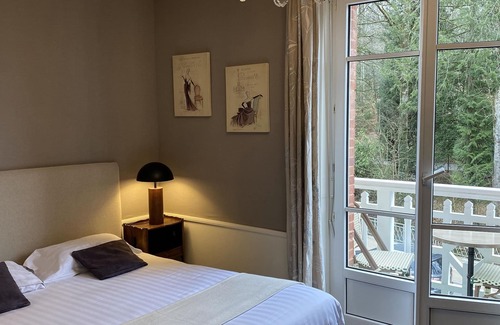 Bagnoles-de-l'Orne Hotel | BRIT HOTEL & SPA Le Roc au Chien