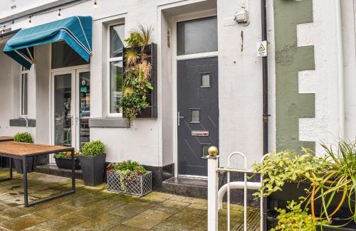 Rhiwbryfdir House | Britannic Chambers Apartment