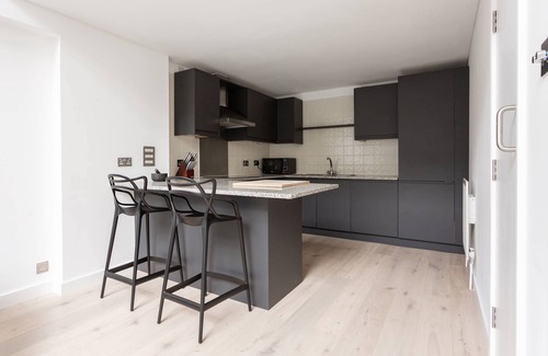 Farringdon Apartment | Britton Street III by onefinestay