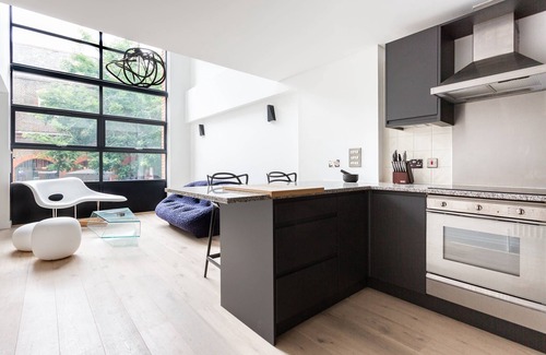 Farringdon Apartment | Britton Street III by onefinestay