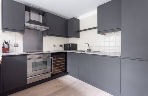Farringdon Apartment | Britton Street III by onefinestay