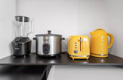 Coldharbour Apartment | Brixton Spacious - FBS Homes