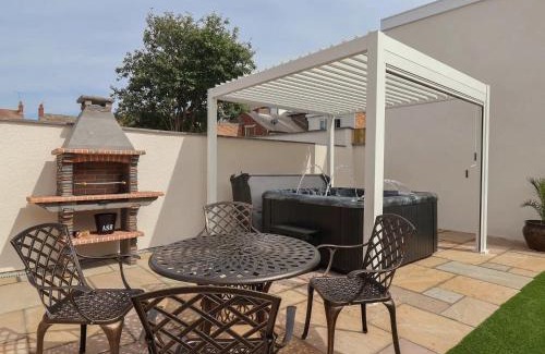 Bridlington Old Town House | Broad Bay Lodge
