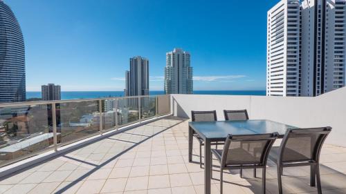 Broadbeach Resort | Broadbeach Savannah Resort