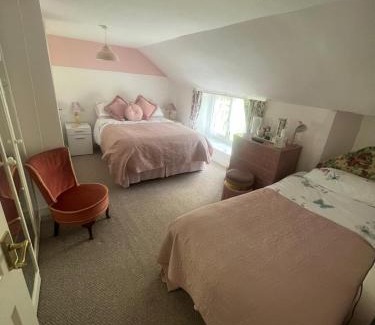 Kilgetty Bed & Breakfast | Broadmoor Farm