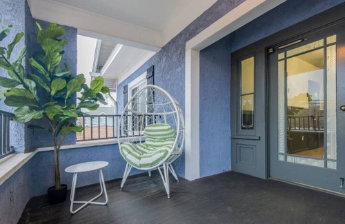 South Redondo Apartment | Broadway 12 - Cozy Private Studio