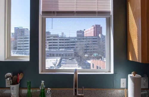 Downtown Asheville Apartment | Broadway Downtown Loft + 2 Off Street Free Parking Spaces