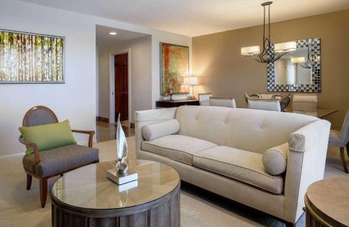Downtown Apartment | Broadway Plaza, Trademark Collection by Wyndham